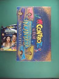 Invitati come ospiti, i due si divertono insieme al loro amico pongo, ma la bellissima scuola racchiude un segreto. Kezhhqhkxl2dbm