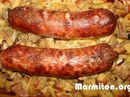 Saucisson Au Four Et Pommes De Terre Recette Saucisson A Cuire Recettes De Cuisine Recette Saucisson