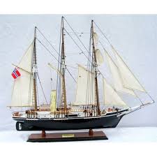 She was designed with great inherent strength in her hull in order to resist collision with ice floes and to break through pack ice by ramming and crushing. Ernest Shackleton S Ship Endurance 26 Model Ship Schiff Modellbau Modell