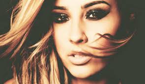 Nikki Flores: концерты 2025-2026 и билеты