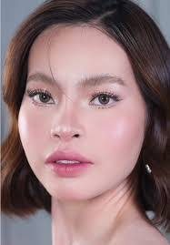 Sheena Chase's Instagram, Twitter & Facebook