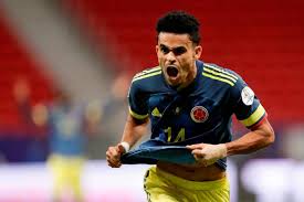Sobre el final del partido, la selección de colombia logró un agónico triunfo ante perú tras un espectacular gol de luis díaz. Oe Kg4x7cgsxam