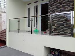 Untuk masalah harga railing kaca stainless yang seperti pada model di atas kisaran 1,7 jt sd 2,2 jt per meternya. Galeri Pagar Balkon Kaca Java Teknik Mandiri