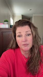 Happy Friday, friends!! Lots to discuss...