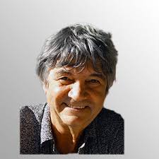 12 views · july 19 0:26 « le visage n'est pas seulement cette fenêtre de la psyché où s'affichent nos émotions, c'est aussi le lieu de passage de tous les méridiens, principaux et secondaires, qui véhiculent les différents types d'énergies de nos organes, des entrailles les plus secrètes de notre corps. Michel Frey Charlotte Bergerot Pallisco