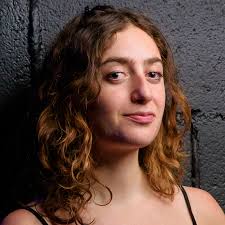 Comedians Earnestly Singing Musical Theatre