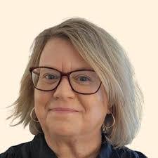 Debra Atwood's Instagram, Twitter & Facebook