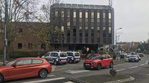 Commissariat à villeneuve d'ascq (59) : Villeneuve D Ascq Il Ramene Au Commissariat Les Cles De La Voiture Qu Il A Volee