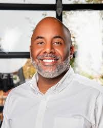 Joi Hunter's Instagram, Twitter & Facebook