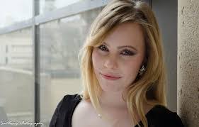 Ashley Schoch's Instagram, Twitter & Facebook