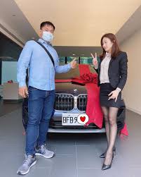 薯belle 在instagram 上发布 這個好天氣 交完車就想一起出去玩了 車主是情侶檔 此男子為跑龍套 bmw x1 c10