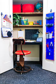 If creating a gorgeous home office is your goal, then consider ditching the closet doors and letting the world see how pretty your desk space really is. Turn A Closet Into A Workstation For Homeschooling Or Online Learning Hgtv