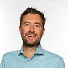 I'm happy to share that I'm starting a new position in the European Energy  & Renewables team at Lazard where I will be focusing