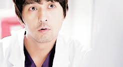 Emergency man and women  เป็นเรื่องแรกที่เห็นนางเอกยุกับพระรองแล้วฟินกว่าพระเอก