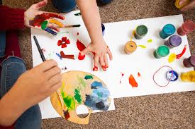 Pada tugas kuliah seni rupa kali ini diajarkan teknik melukis dengan teknik melipat kertas. Tidak Hanya Bermain Ini Manfaat Finger Painting Bagi Anak Berkeluarga