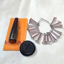 kajal baby bindi mould - baby seratta pottu achu-total 16 designs (pack of  3) bindi mould achu-total 16- kajal stick- kajal past : Amazon.in: Beauty