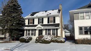Detroit House Hunting: Boston-Edison for under $300,000 - Axios Detroit