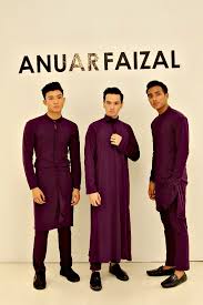 Nah, bagi kamu yang mungkin sedang mencari referensi baju melayu, jangan khawatir karena pada pembahasan kali ini kami berikan ulasan tentang info terkini 51+ baju melayu. Moden Eksentrik Anuar Faizal Memukau Dengan Warna Meriah Lebaran Ini Wanista Com