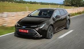 Reviews Toyota Corolla Hybride 180 Pk 2019 Toyota Corolla Toyota Hatchbacks