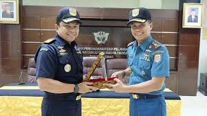 Informasi lowongan kerja terbaru desember 2020 kali ini bersumber dari bea cukai sabang. Sinergi Bea Cukai Dan Tni Al Perkuat Pengawasan Di Perbatasan Laut Tribun Jateng