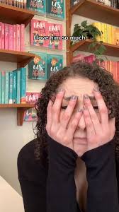 Elle Maxwell (Romance Author) (@ellemaxwellauthor)