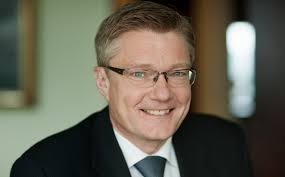 Hamburg Süd director Peter Frederiksen to quit ahead of takeover :: Lloyd's  List