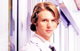 Funky MBTI in Fiction — House, M.D.: Robert Chase [ISTP]