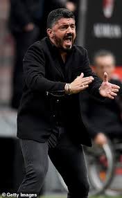Gennaro ivan gattuso, (lindur më 9 janar 1978 në corigliano calabro, itali) është një futbollist profesionist italian i cili është trajnieri i a.c. Napoli Boss Gennaro Gattuso Tells Faouzi Ghoulam He Doesn T Care About Upsetting Agent Jorge Mendes Readsector