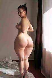 Pear shaped body nude