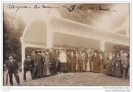 46 Alvignac Les Bains Lot Carte Photo Le 11 Aout 1912 Groupe De Personnes Devant La Source Carte Photo Groupe De Personnes Photos