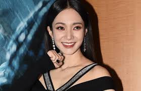 Grace Wong's Instagram, Twitter & Facebook