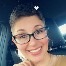 Angie Arnold's Instagram, Twitter & Facebook