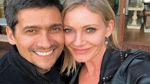 Mira el reencuentro entre Marcela Vacarezza y Rafael Araneda en EE.UU —  Radio Imagina