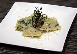 O anche con un sughetto bianco di melanzane! Ravioli Alle Melanzane E Speck Ricette Culinarie Tastoeffeuno It