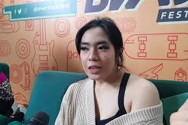 08 march 2017 / anggehjbakri. Lirik Dan Chord Lagu Padahal Ku Selalu Ada Prisa Rianzi