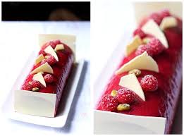 Buche Framboise Cerise Et Pistache Recette De Noel Recette Buche Framboise Buche De Noel Recette Facile Framboise