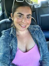 Happy weekend and the start of June! ☀️ enjoy