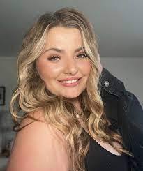 Kailey Weaver's Instagram, Twitter & Facebook