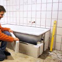 Anschließend direkt die armatur mithilfe einer armaturzange auf den anschlüssen fixieren und den brauseschlauch anschließen. Badewanne Einbauen Oder Duschwanne Einbauen