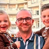 30+ "Robin Blank" profiles