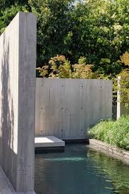 Twig House In Melbourne By Leeton Pointon Allison Pye Yellowtrace Leeton Landscape Design Concrete Sculpture