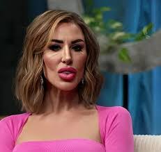 Terri Deleon's Instagram, Twitter & Facebook