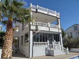 Didimde Satilik Havuzlu Bahceli Tam Mustakil Villa 585 000 Tl Didimde Satilik Didimde Villa Satilik Villa Bahceli Villa Havuzlu Vill Yazlik Evler Villa Evler