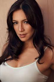 Laura ALEMAN : Biography and movies