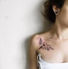 30 Tiny Tattoo Ideas For Major Inspiration Collar Bone Tattoo Bone Tattoos Tattoos