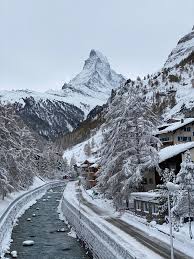 For passports and many medical forms you now need to supply your height in metres and centimetres rather than feet and inches. Cervinia Reports 2 4 Metres 8 Feet Of Snowfall In Past 7 Days 90cm In Last 24 Hrs The Whiteroom