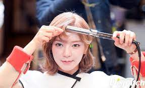 Netizen Buzz Choa Shows How To Style Her Famous Comma Hair