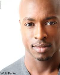 Актёры, режиссер и создатели сериала Супермен и Лоис (2021-2024)