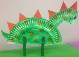 This dinosaur craft is easy for toddlers to make and it allows kids to practice creativity and fine motor skills. Dinosaur Storytime Dinosaur Crafts Preschool Dinosaur Crafts Preschool Crafts