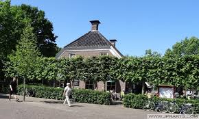 Emmen hat von alters her den größten wochenmarkt im norden der niederlande. Cafes And Restaurants Emmen Best Photos And Videos